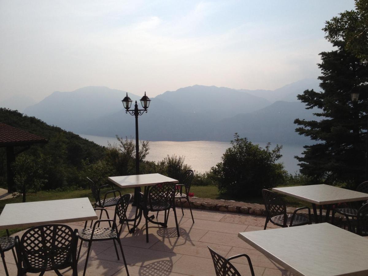 Agriturismo San Maggiore มัลเชซิเน ภายนอก รูปภาพ