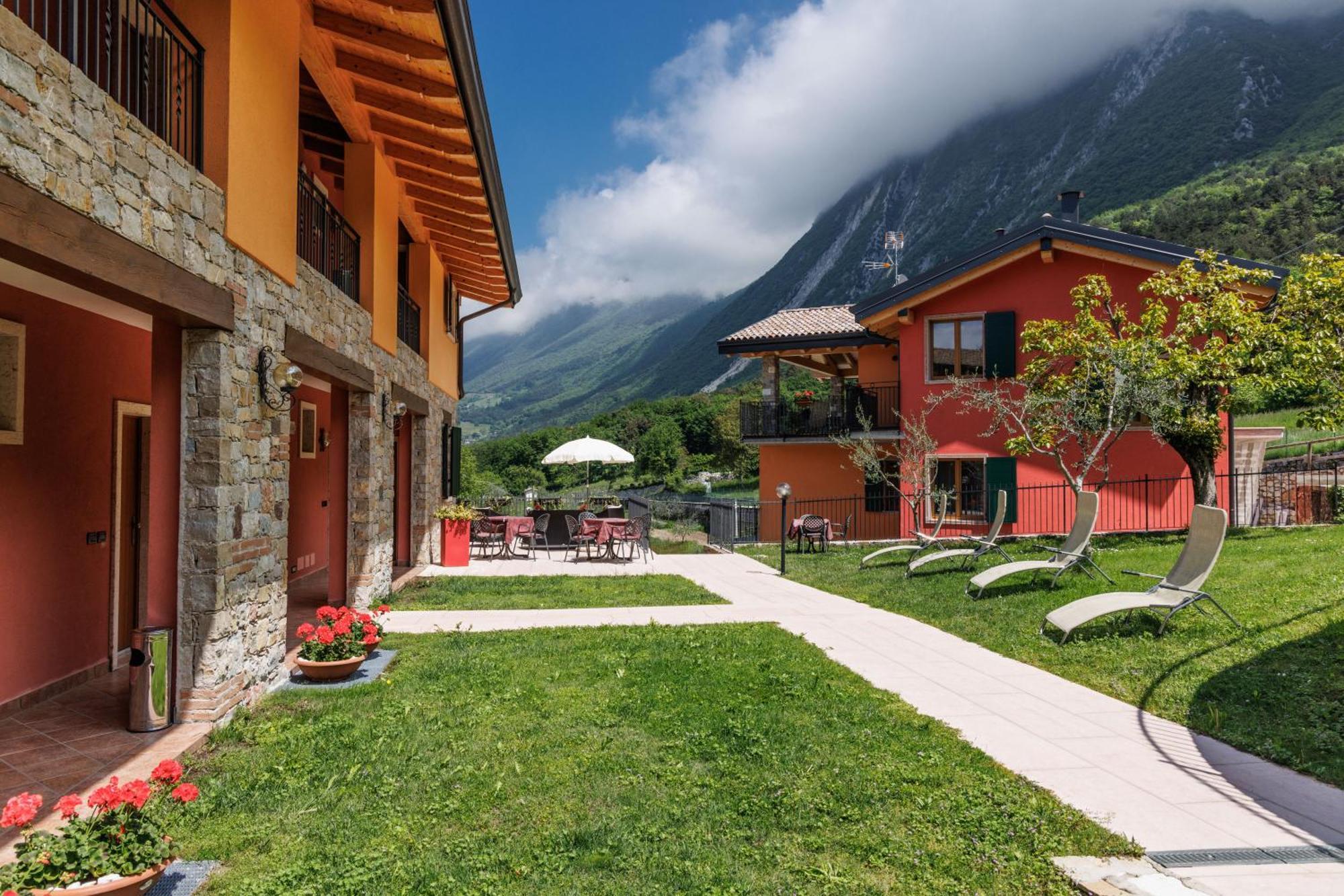 Agriturismo San Maggiore มัลเชซิเน ภายนอก รูปภาพ