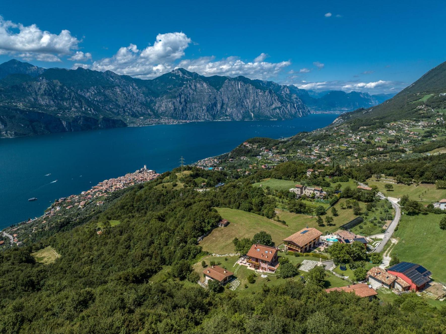 Agriturismo San Maggiore มัลเชซิเน ภายนอก รูปภาพ