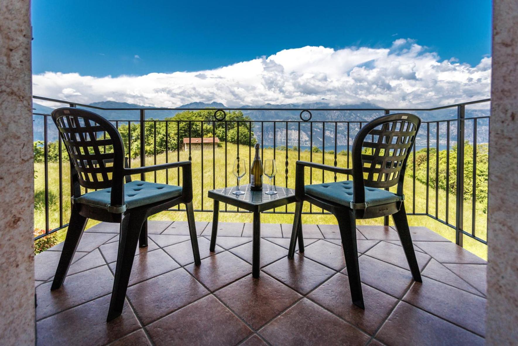 Agriturismo San Maggiore มัลเชซิเน ภายนอก รูปภาพ